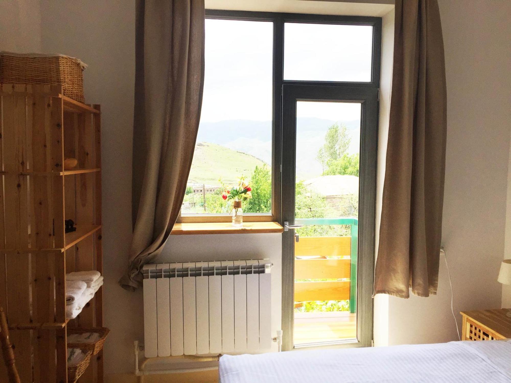 Green Stone Boutique Hotel Yeghegnadzor Oda fotoğraf